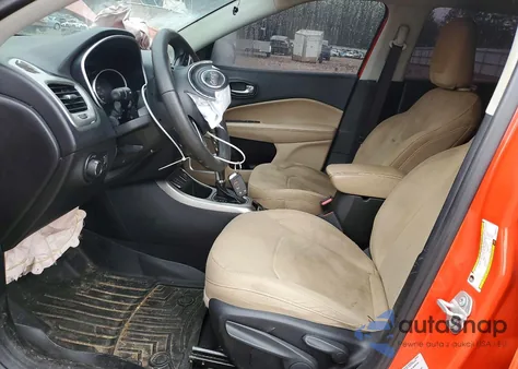 2017 Jeep Compass Sport z USA, uszkodzony, nr VIN 3C4NJCAB8HT659771